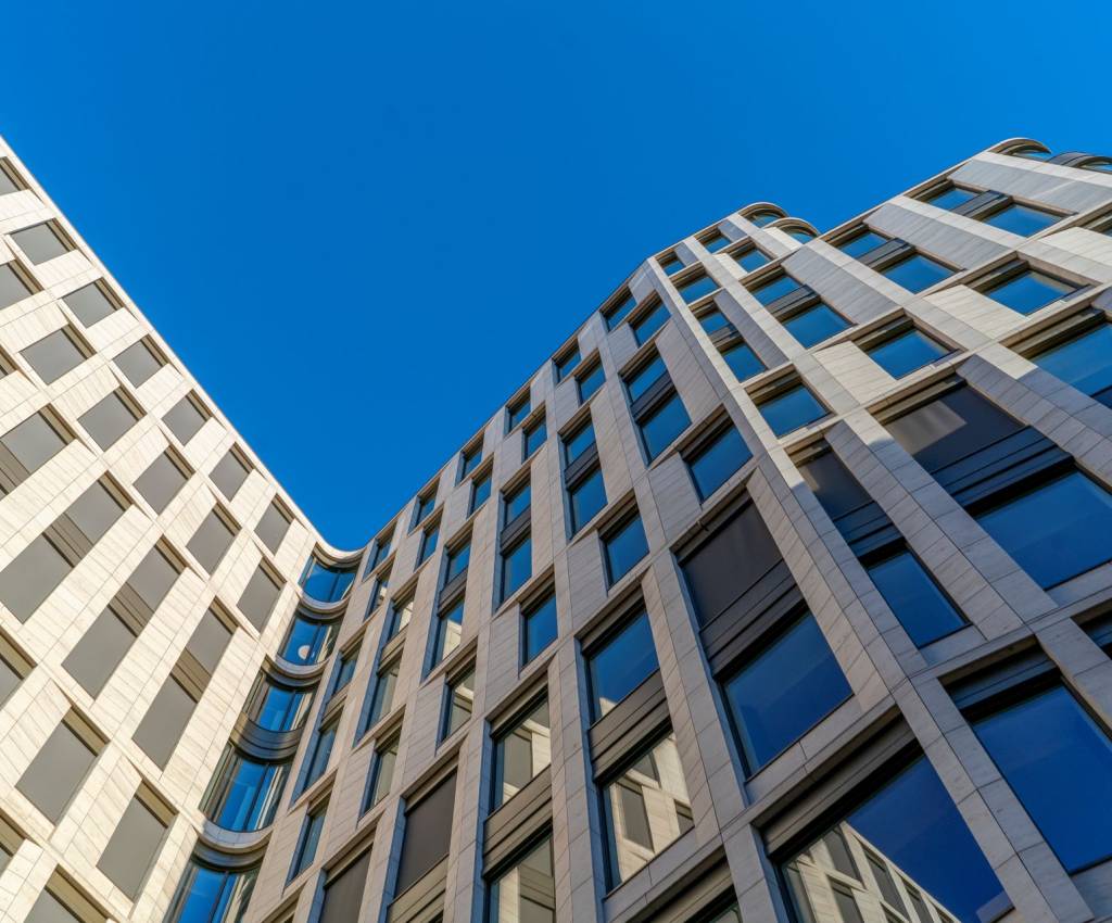 Fasaden på Universitetsgata 1-9.